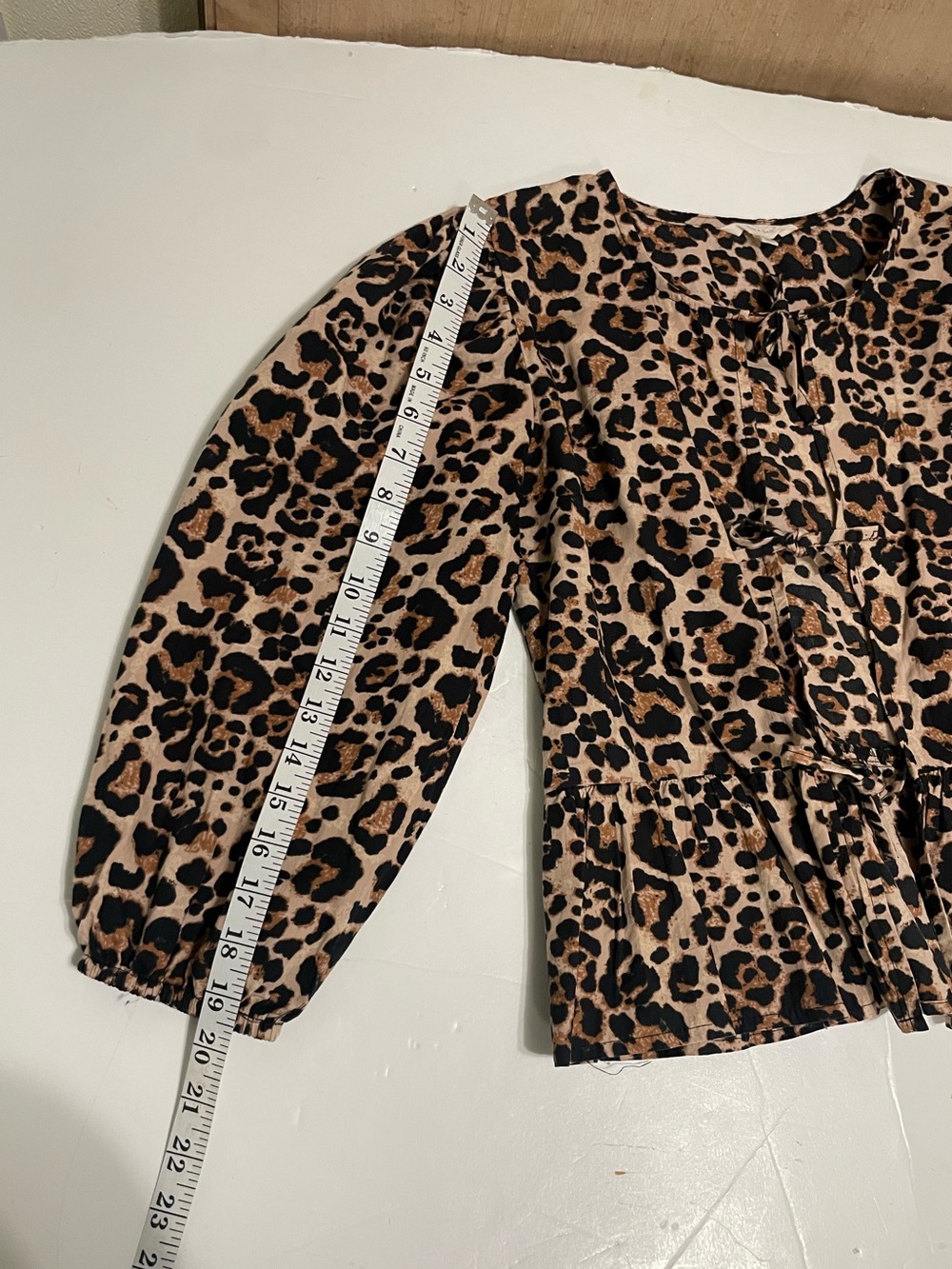 Sim & Sam Leopard Print Babydoll Peplum Tie Front Long Puff Sleeve Boho Top SZ M - Picture 11 of 16